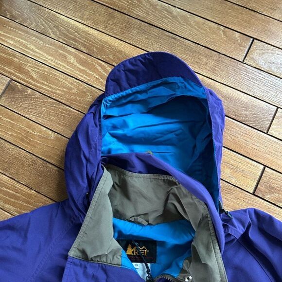 Vintage REI 16 Purple Jacket Roll Up Hood Jacket - Picture 9 of 10